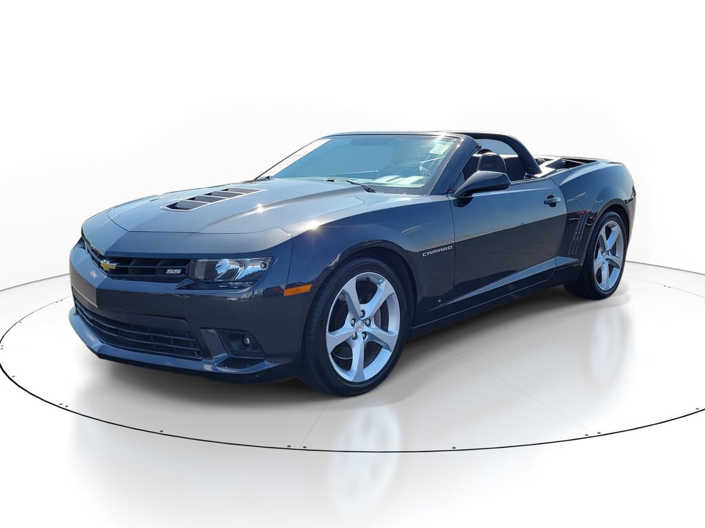 Used 2015 Chevrolet Camaro SS image 2