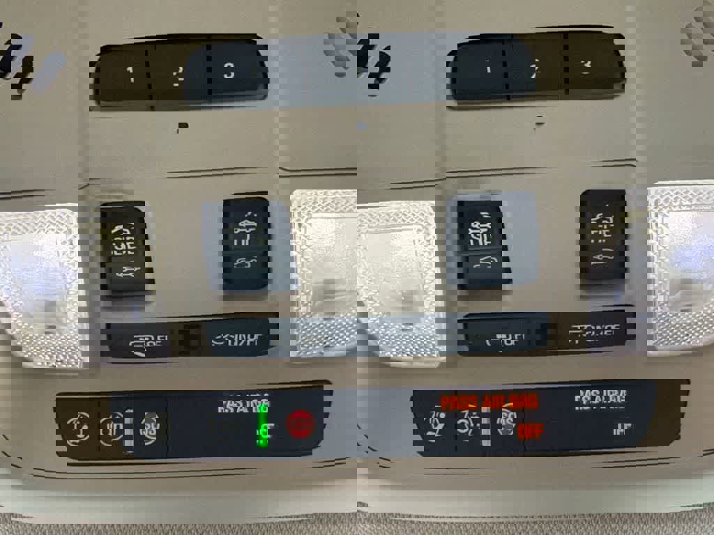 Used 2018 Buick Enclave Premium image 34