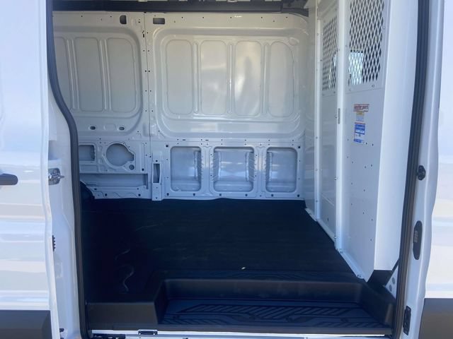 New 2026 Ford Transit 250 148 Medium Roof RWD image 9