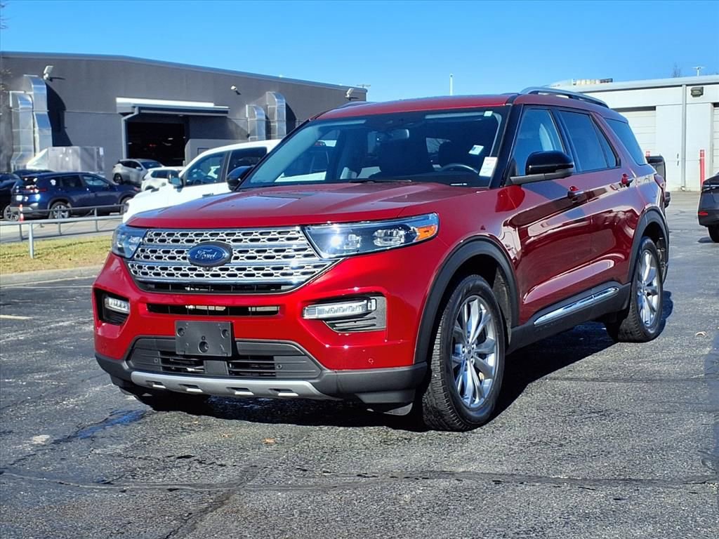 Used 2022 Ford Explorer Limited w/ Equipment Group 301A image 2