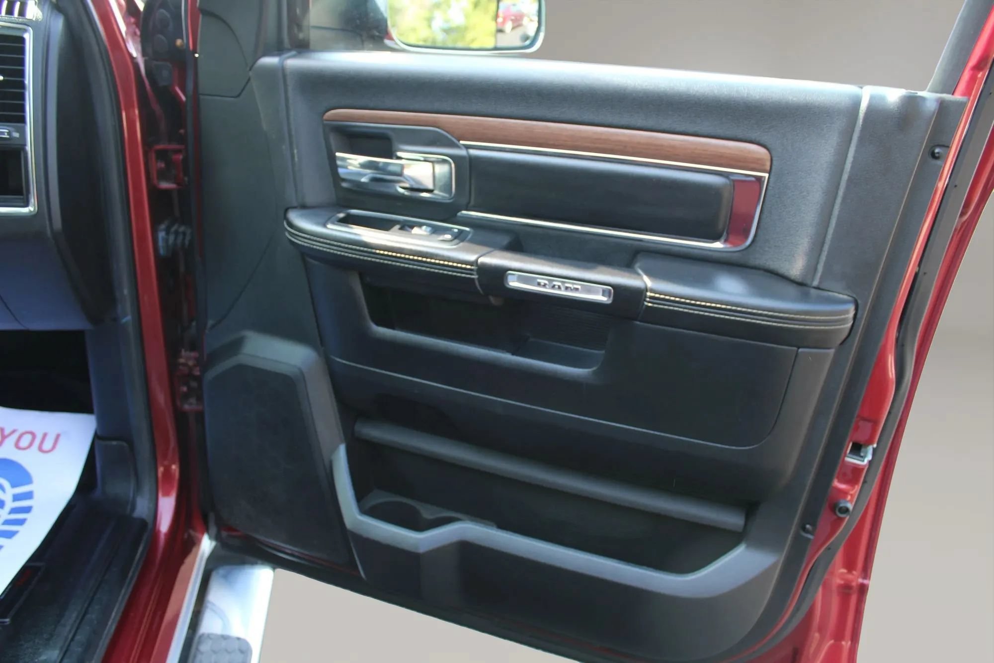 Used 2013 RAM 3500 Laramie RWD image 21
