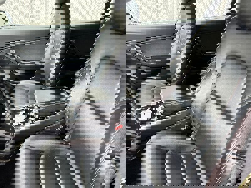 Used 2018 Tesla Model 3 Long Range image 13