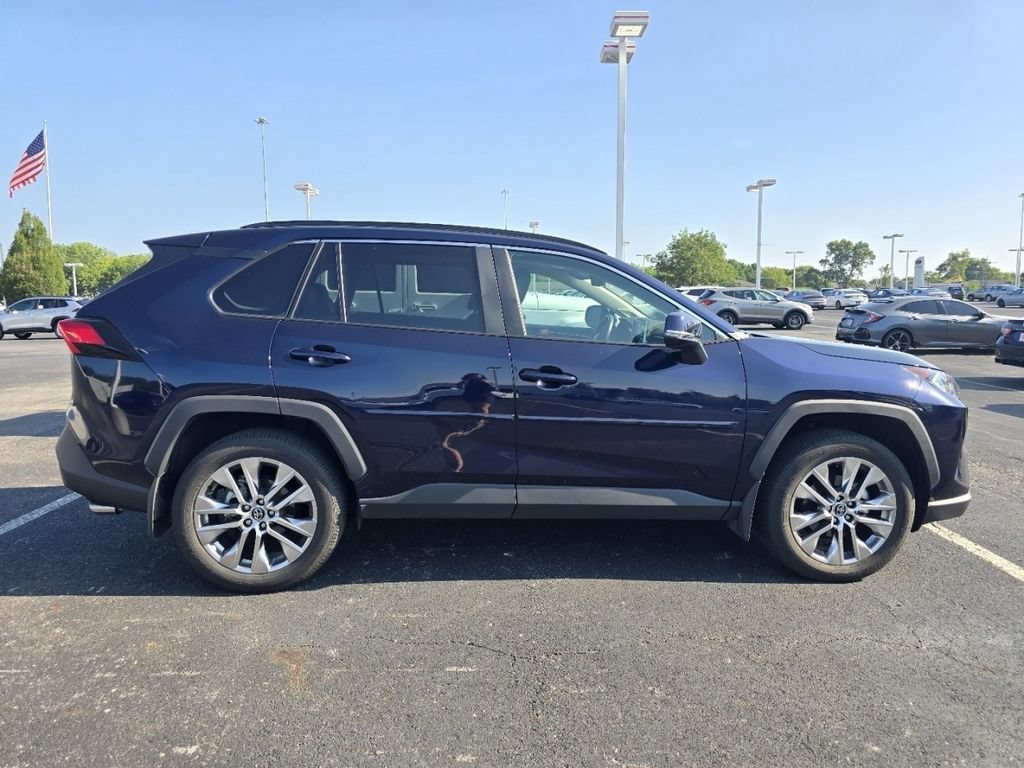 Certified 2020 Toyota RAV4 XLE Premium AWD/4WD image 8