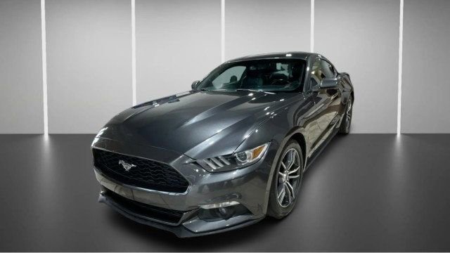 Used 2017 Ford Mustang Premium w/ Equipment Group 201A image 8