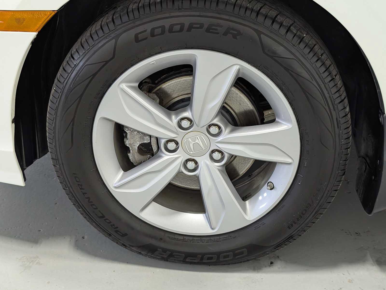 Used 2019 Honda Odyssey EX-L image 3