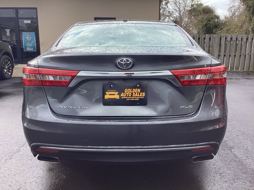 Used 2018 Toyota Avalon XLE image 6