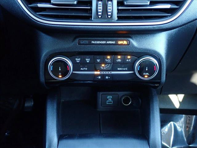 Used 2022 Ford Escape SE w/ SE Sport Appearance Package FWD image 19