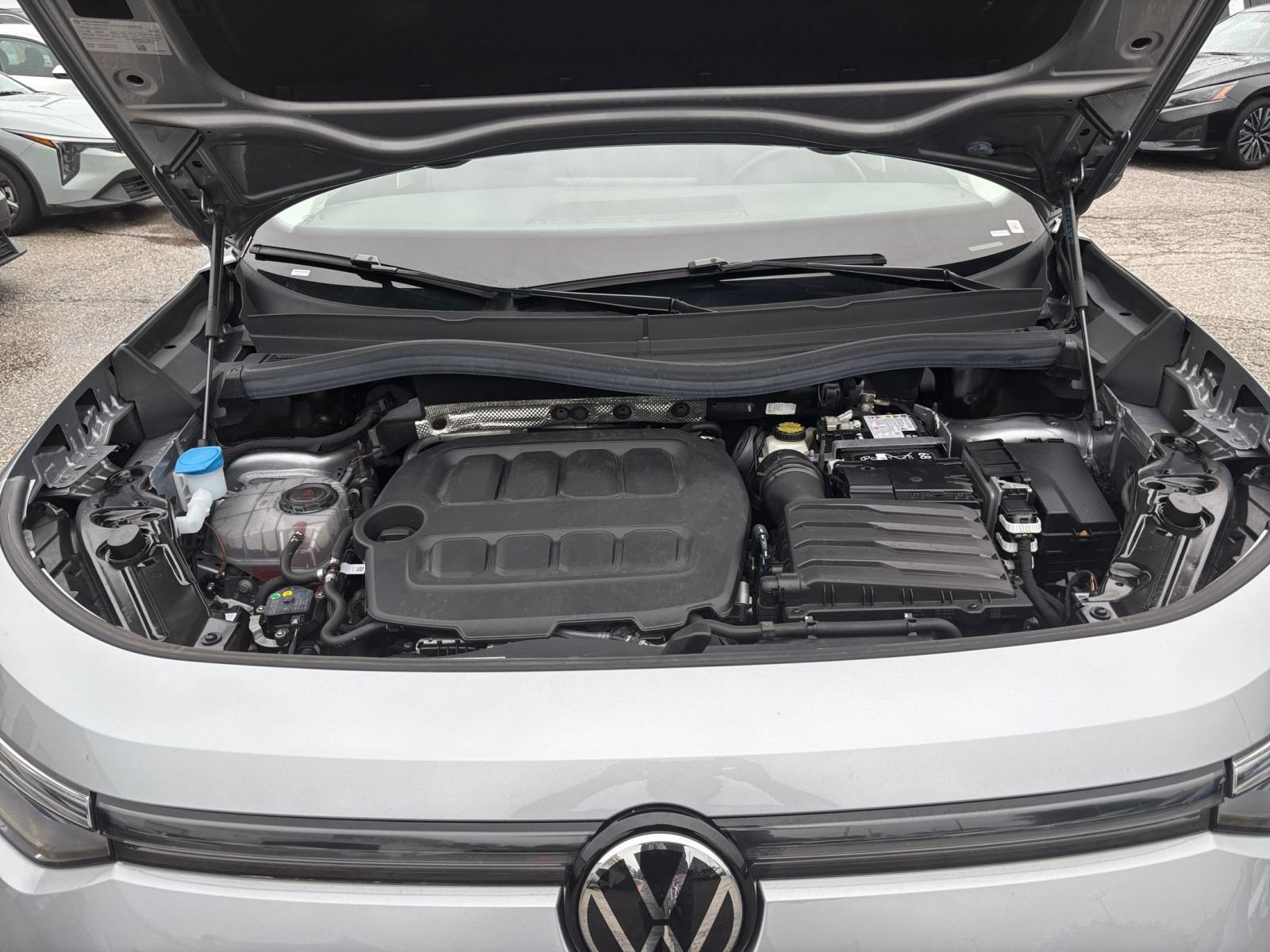 Used 2026 Volkswagen Tiguan SE AWD/4WD image 33