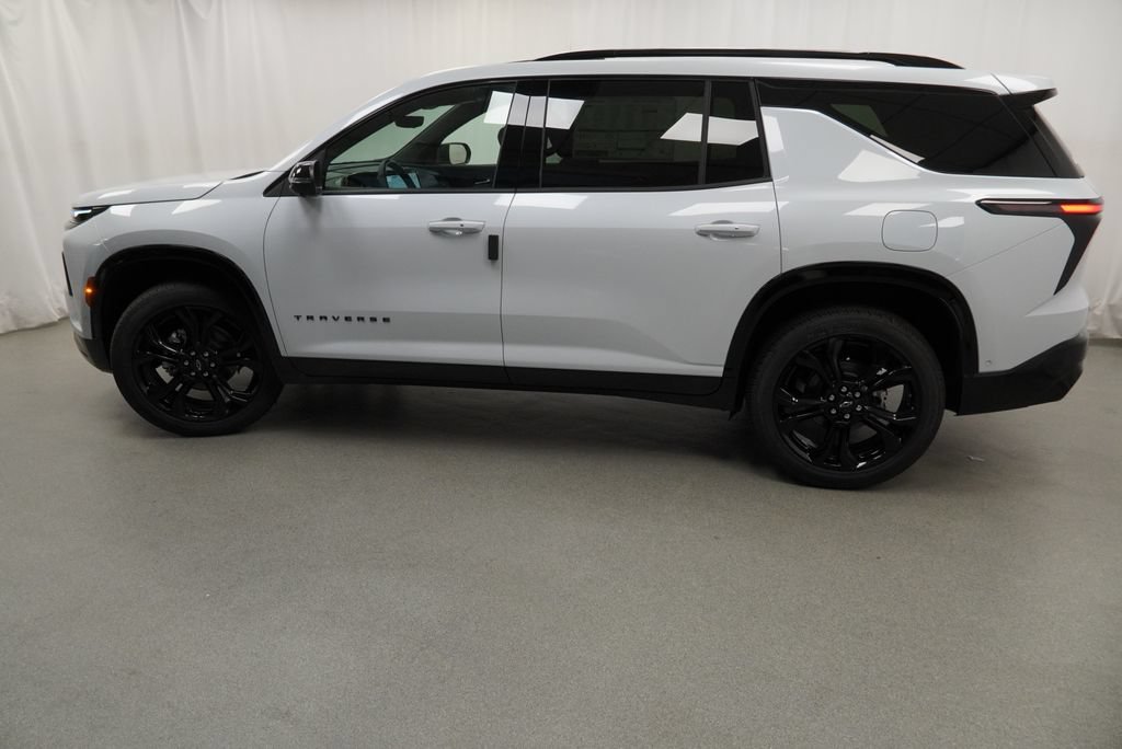 New 2027 Chevrolet Traverse RS w/ LPO, Floor Liner Package AWD/4WD image 40