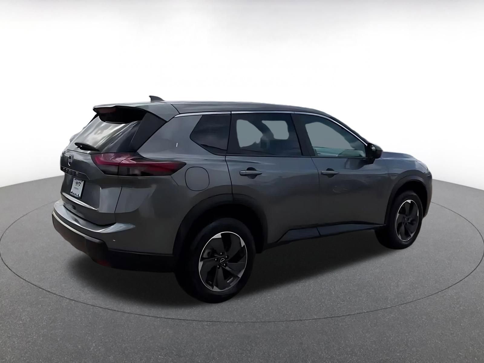 Used 2025 Nissan Rogue SV FWD image 15