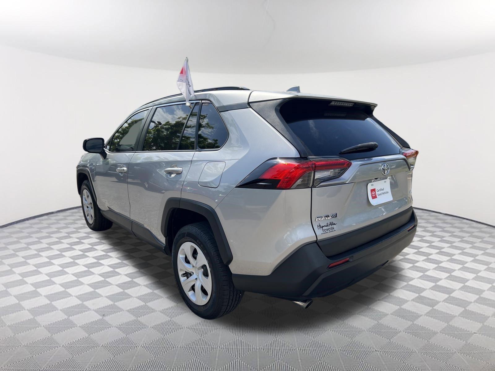 Certified 2020 Toyota RAV4 LE FWD image 15
