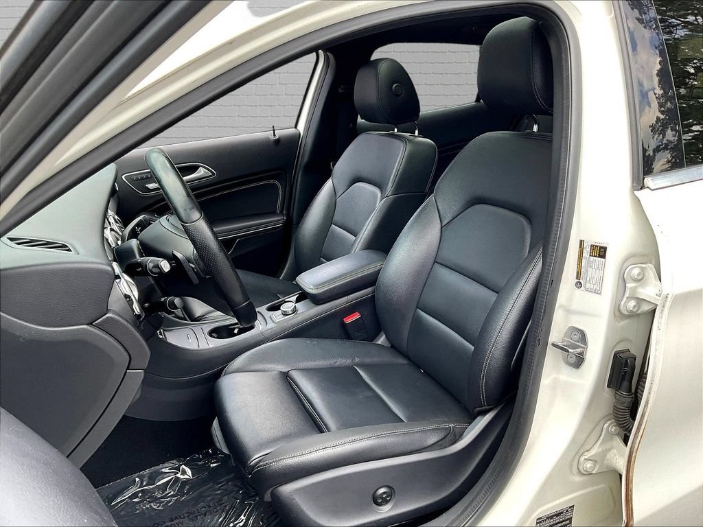 Used 2018 Mercedes-Benz GLA 250 image 16
