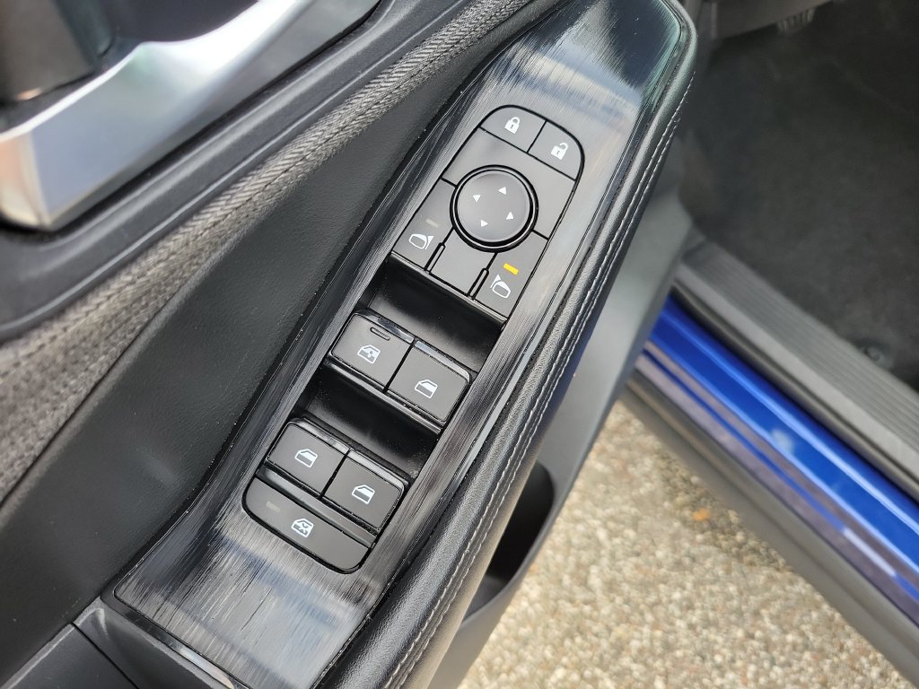 Used 2023 Nissan Rogue SV FWD image 14