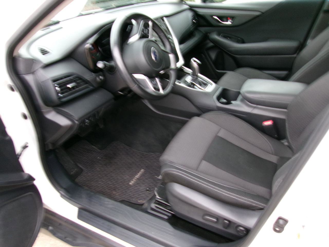 Used 2021 Subaru Outback Premium image 11