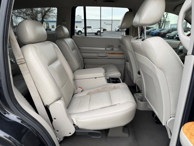 Used 2008 Chrysler Aspen Limited image 12