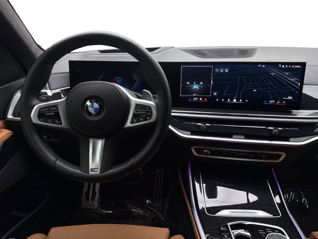Used 2024 BMW X7 xDrive40i w/ M Sport Package image 58
