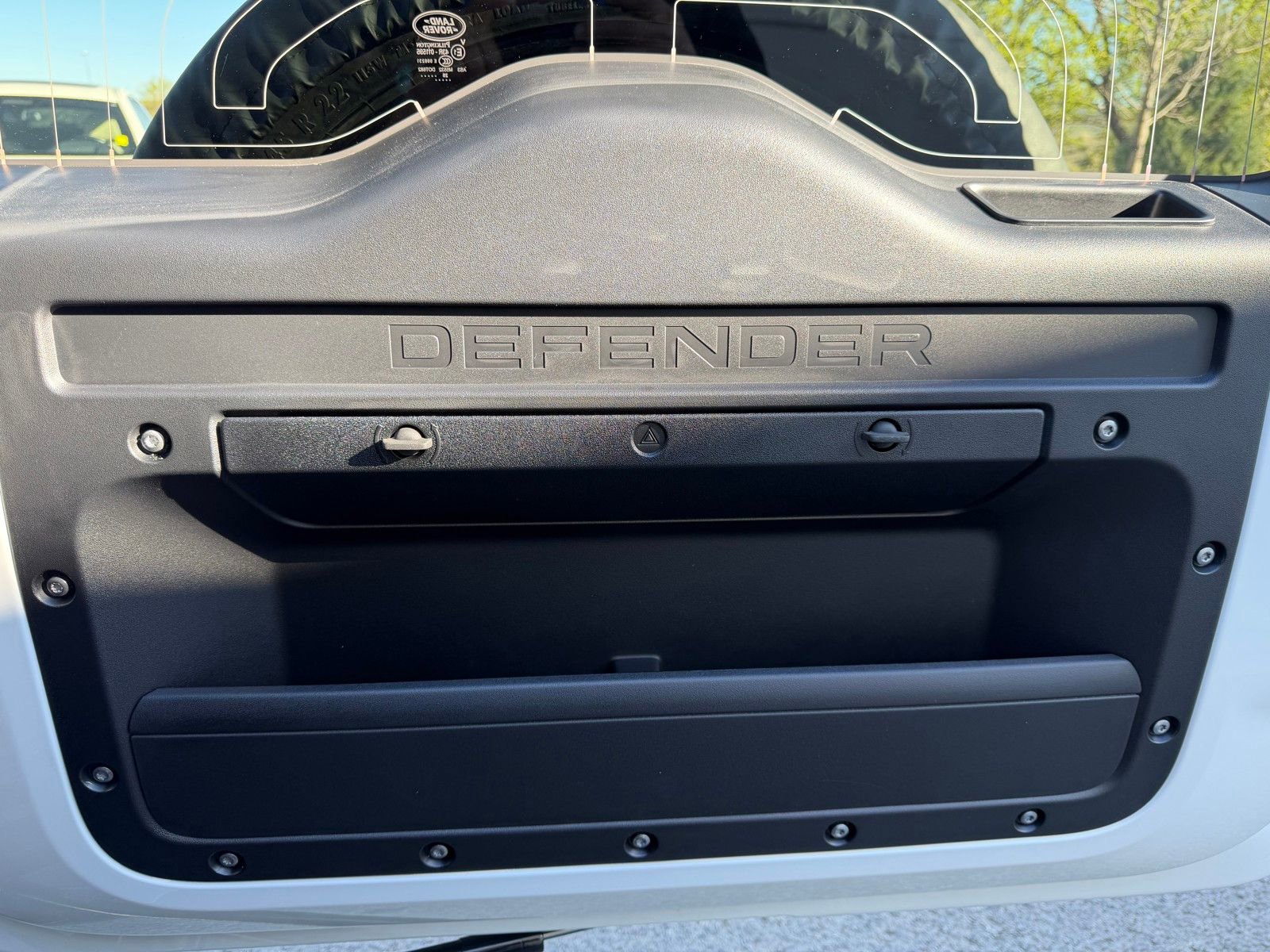 New 2026 Land Rover Defender 110 V8 image 35