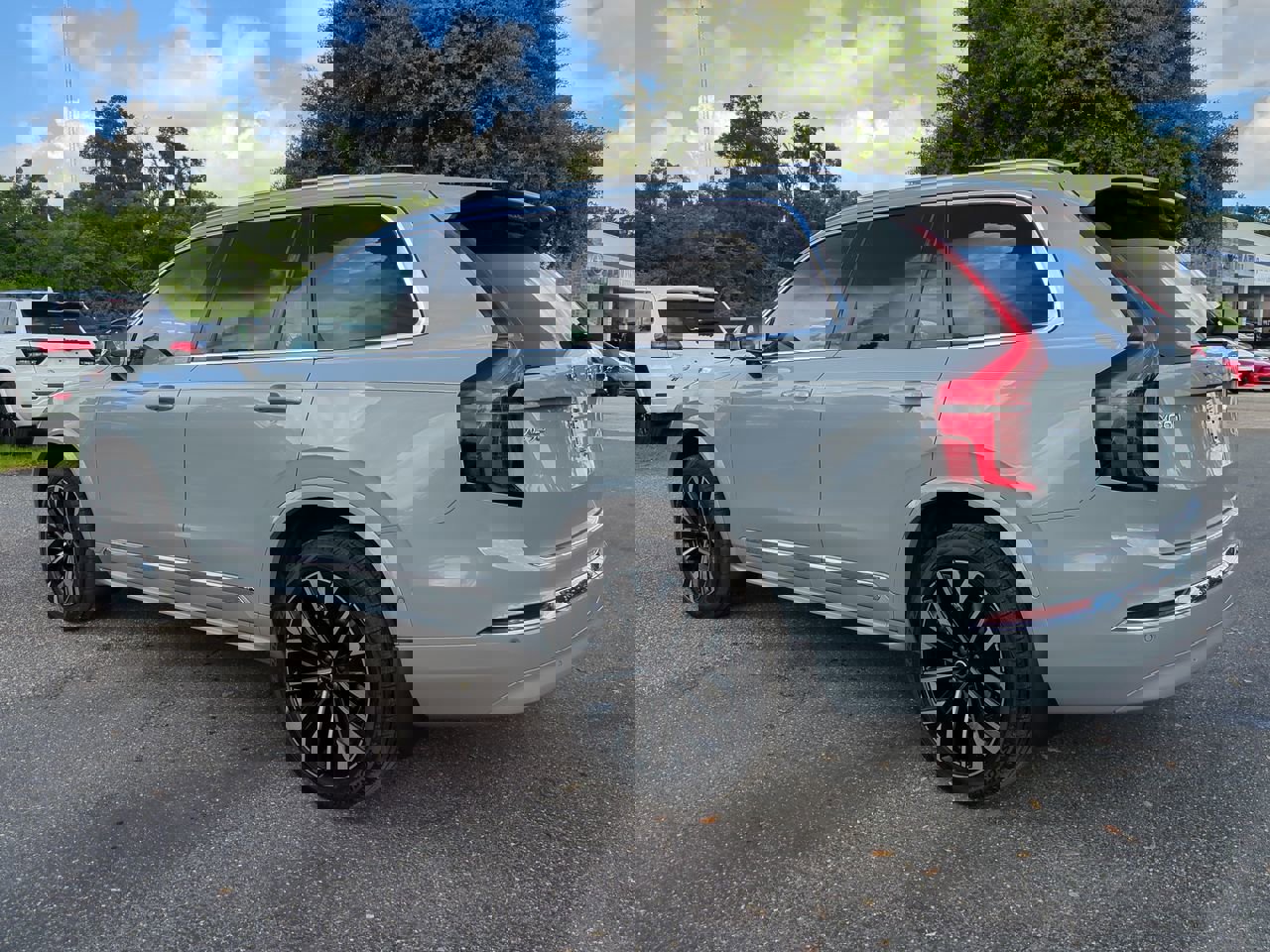 New 2026 Volvo XC90 B6 Plus w/ Protection Package Premier image 6