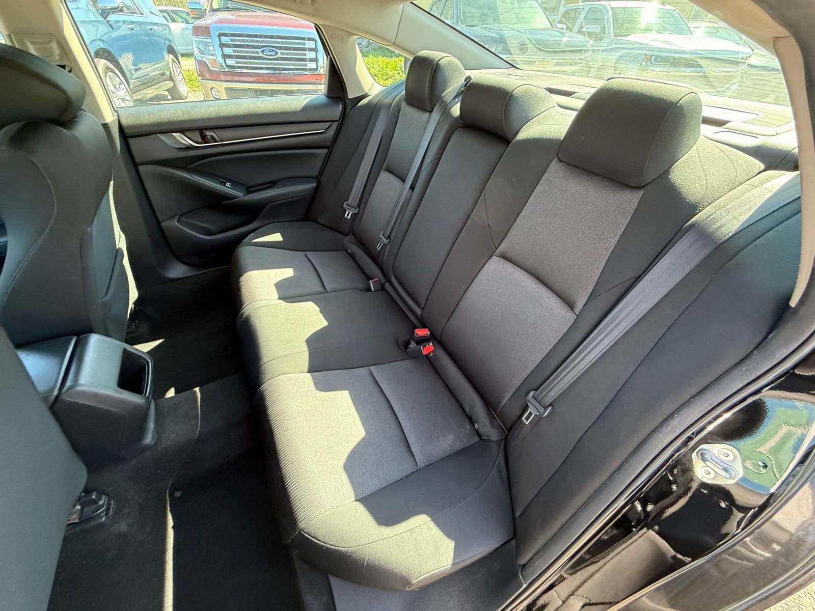 Used 2018 Honda Accord LX image 24