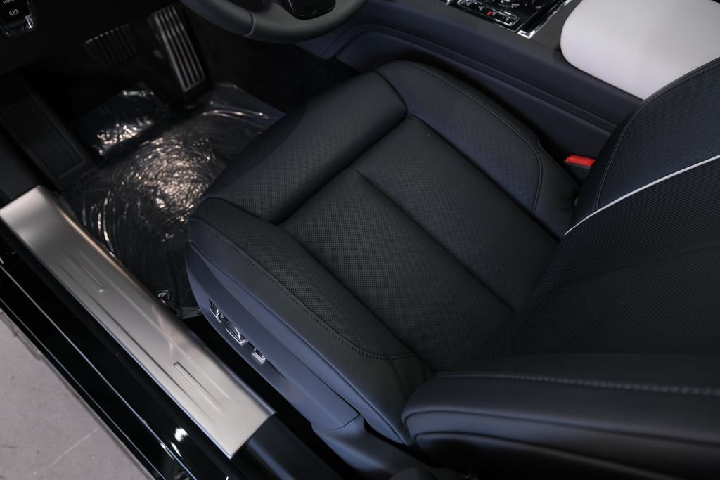 Used 2027 Rolls-Royce Ghost AWD/4WD image 12