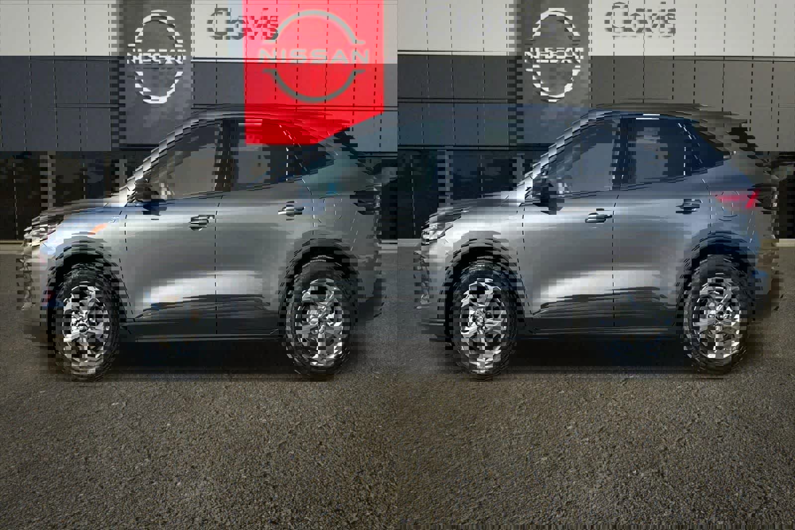 Used 2025 Ford Escape ST-Line image 6