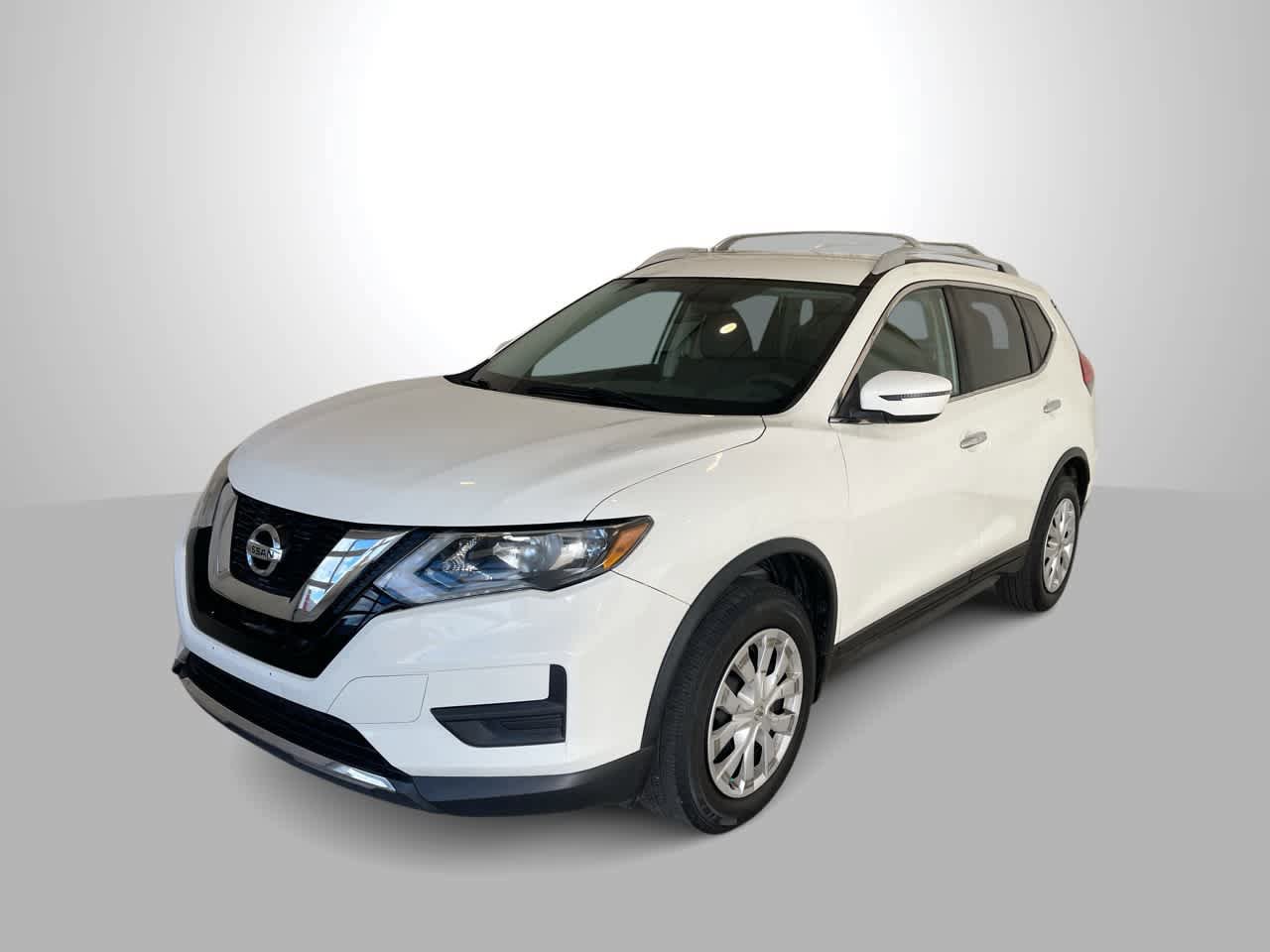 Used 2017 Nissan Rogue S w/ S Appearance Package AWD/4WD image 1