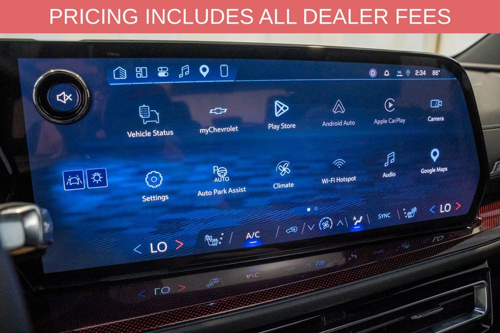 Used 2025 Chevrolet Traverse Z71 w/ Enhanced Driving Package AWD/4WD image 16