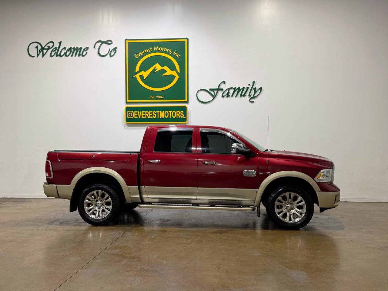 Used 2015 RAM 1500 Laramie Longhorn w/ Convenience Group AWD/4WD image 2