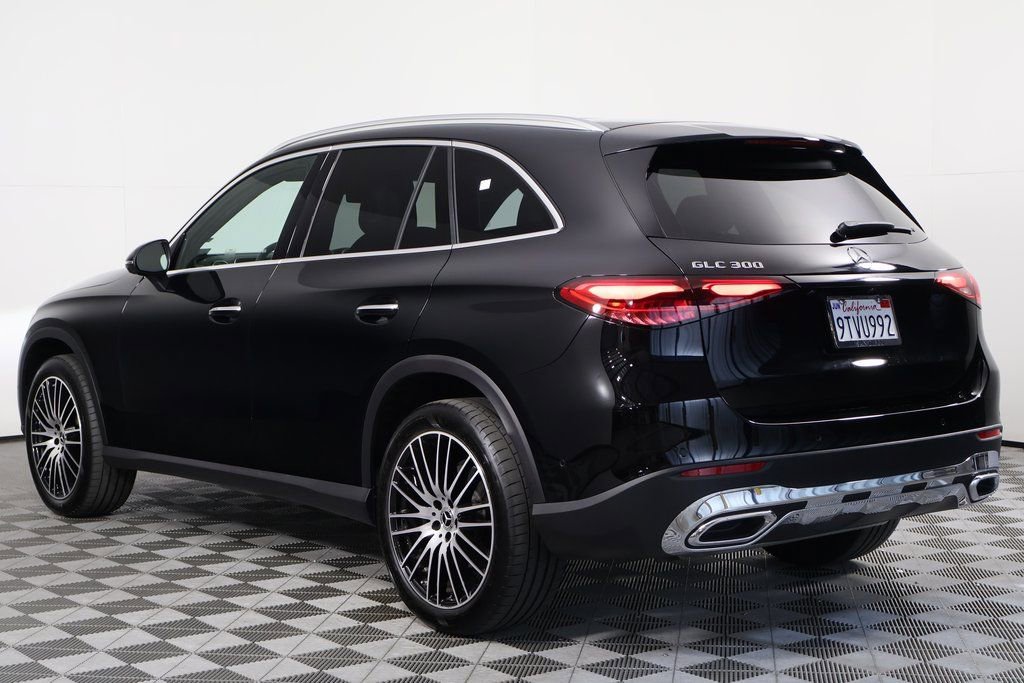 Certified 2025 Mercedes-Benz GLC 300 image 5