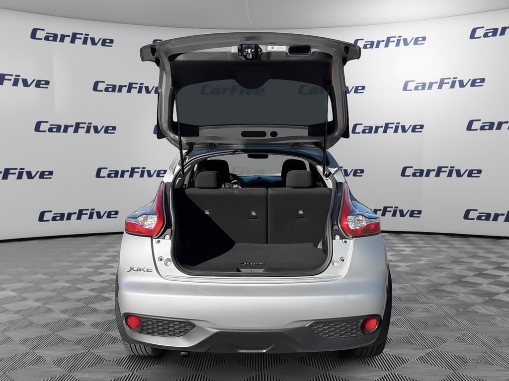 Used 2016 Nissan Juke SV w/ Cold Weather Package image 11