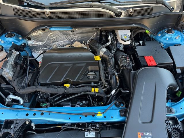 Used 2025 Chevrolet Trax RS w/ Sunroof Package FWD image 24