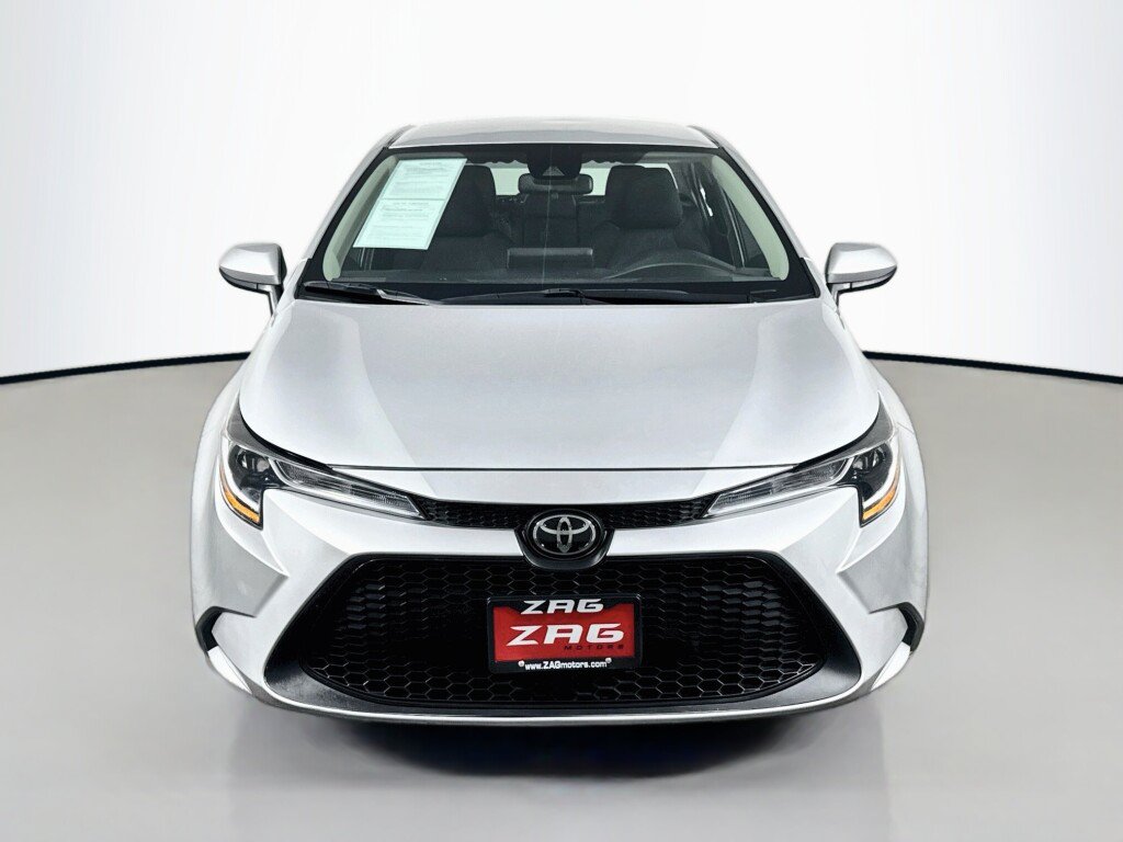 Used 2022 Toyota Corolla LE FWD image 8