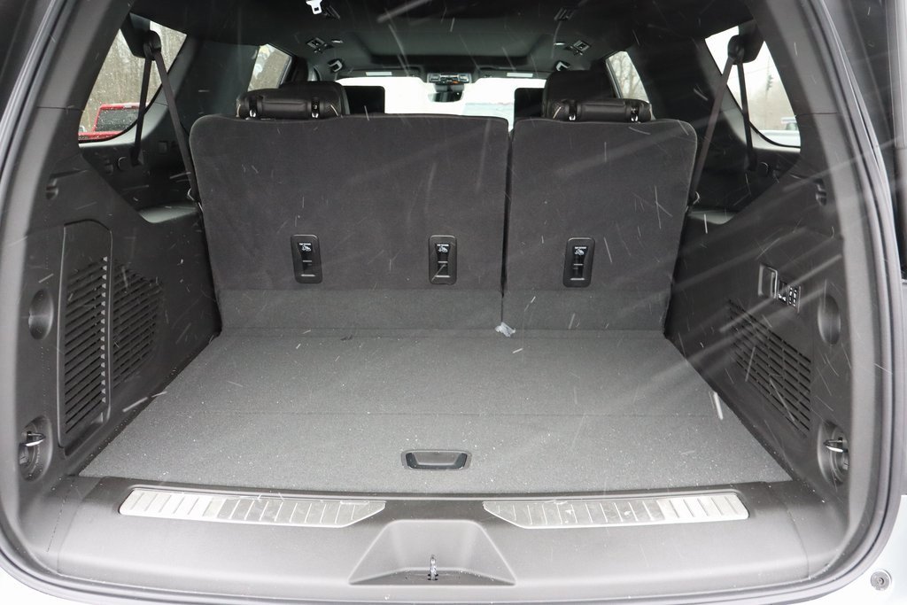 New 2026 Chevrolet Suburban Premier image 23