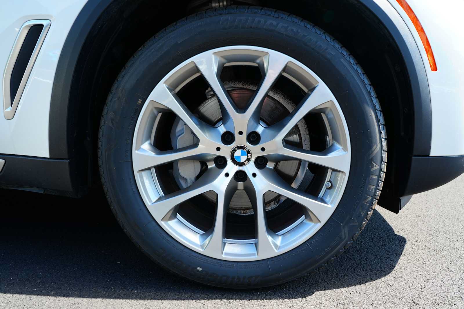 Used 2023 BMW X5 xDrive40i w/ Climate Comfort Package AWD/4WD image 7