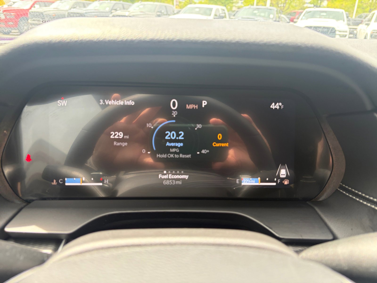 Used 2025 Jeep Grand Cherokee Altitude image 19