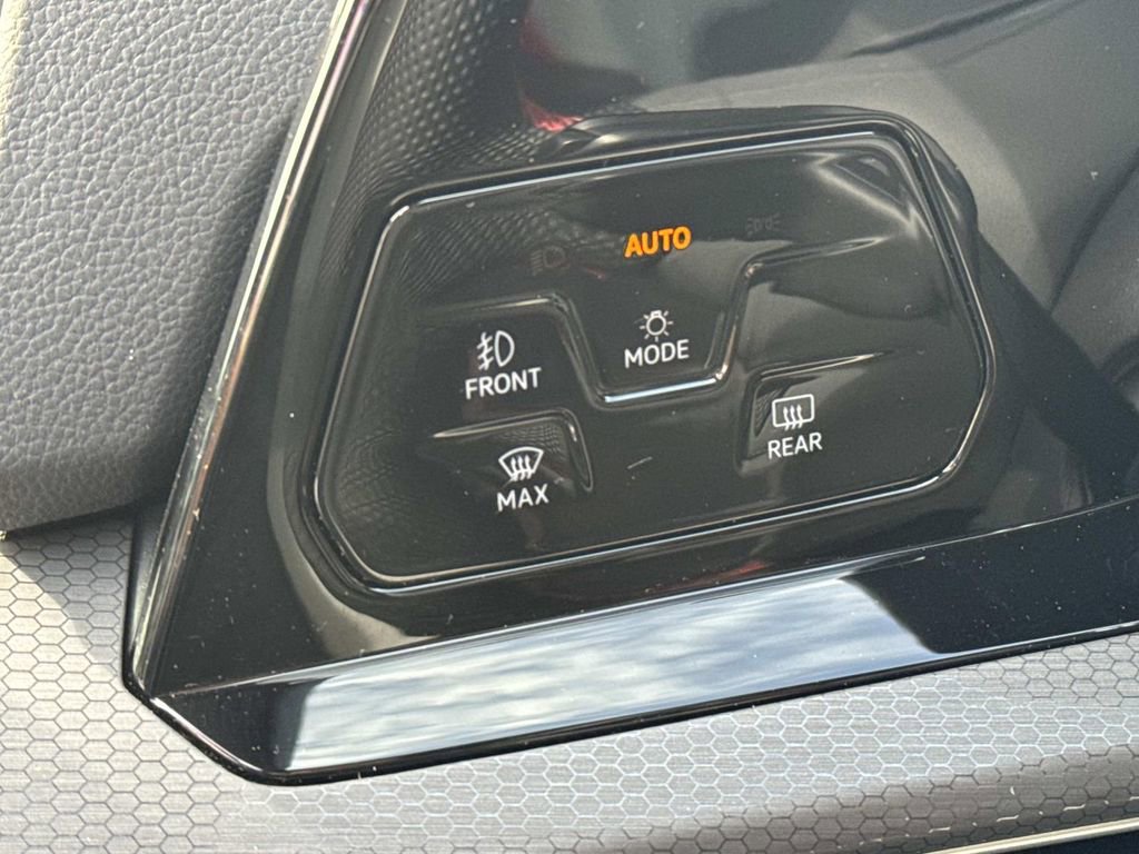 Used 2024 Volkswagen GTI Autobahn image 23