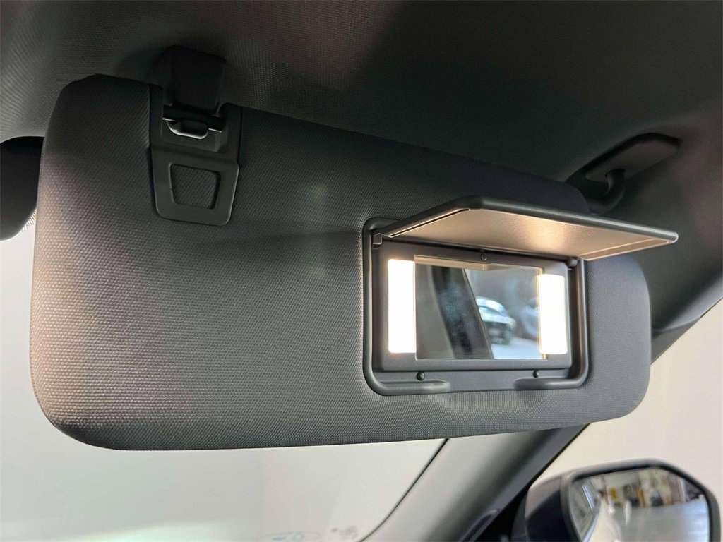 Used 2022 Ford Explorer XLT w/ Equipment Group 202A image 36