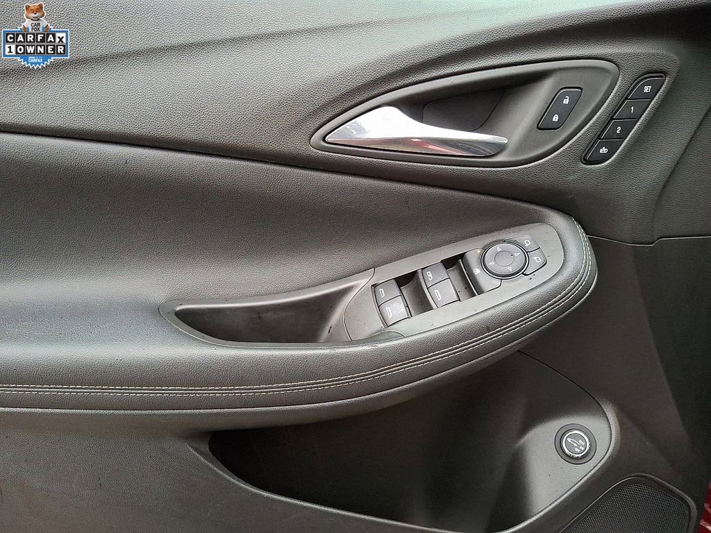 Used 2022 Buick Encore GX Essence w/ Experience Buick Package image 13