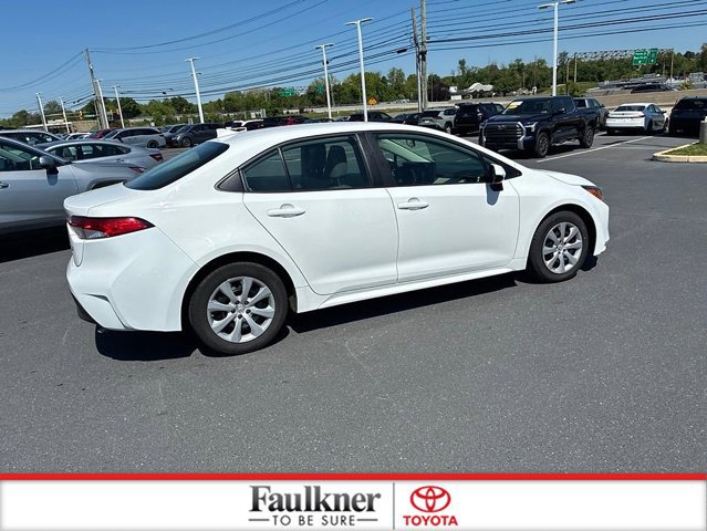 Used 2023 Toyota Corolla LE FWD image 7