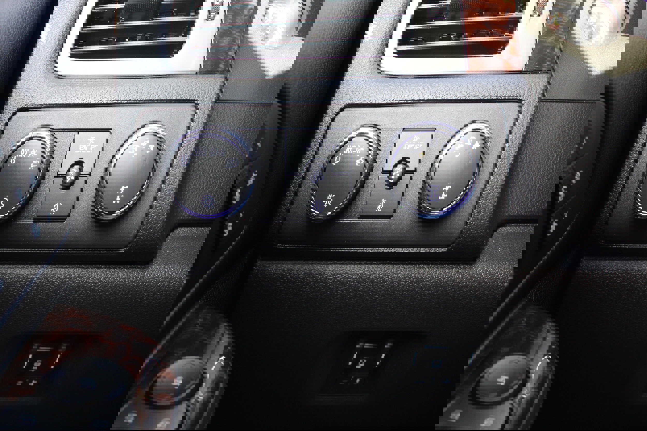 Used 2012 GMC Sierra 3500 Denali image 32