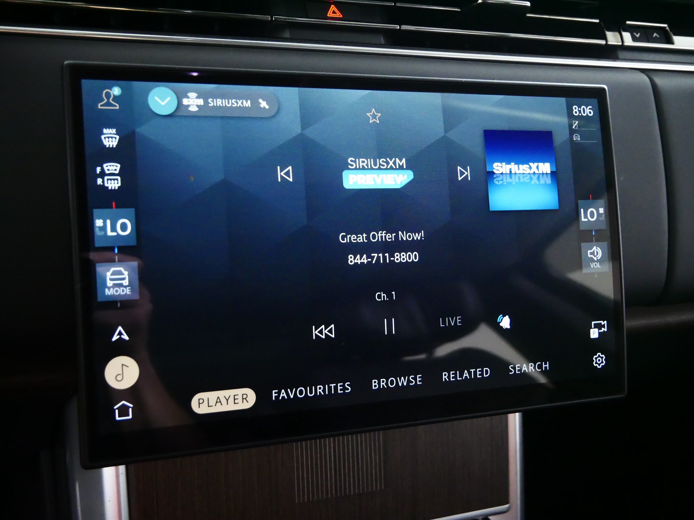 Used 2024 Land Rover Range Rover Autobiography AWD/4WD image 22