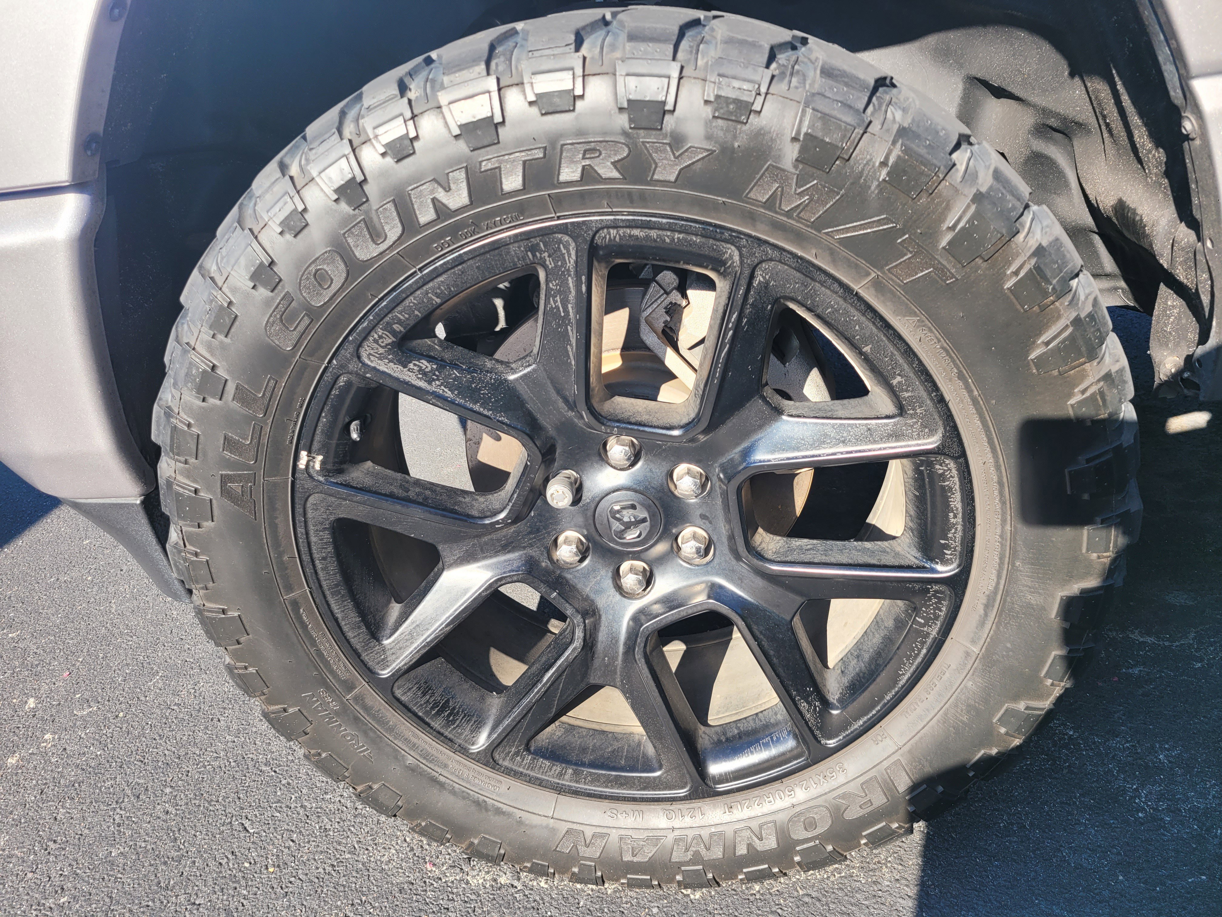 Used 2024 RAM 1500 Laramie AWD/4WD image 8