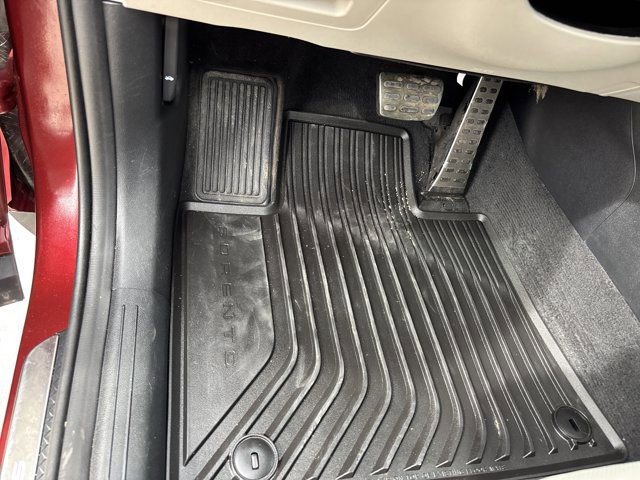 Used 2025 Kia Sorento SX image 22