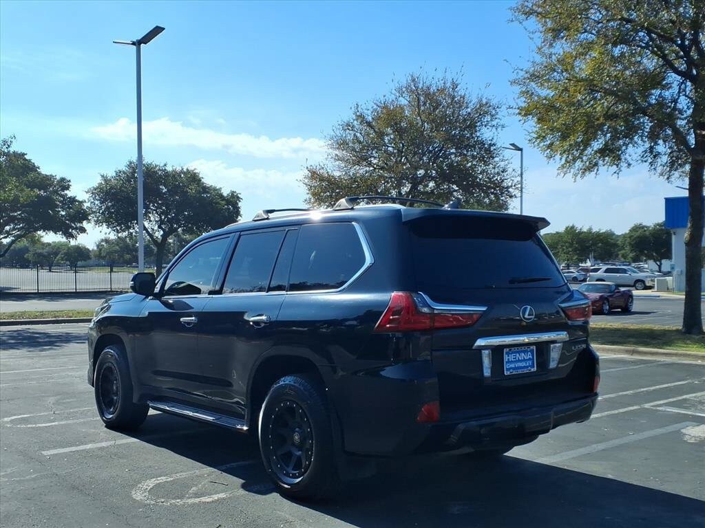 Used 2016 Lexus LX 570 4WD w/ Luxury Package image 8
