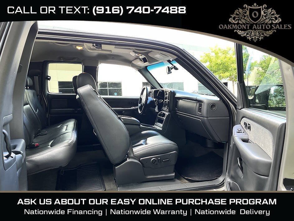 Used 2003 Chevrolet Silverado 2500 LT w/ Skid Plate Package AWD/4WD image 11