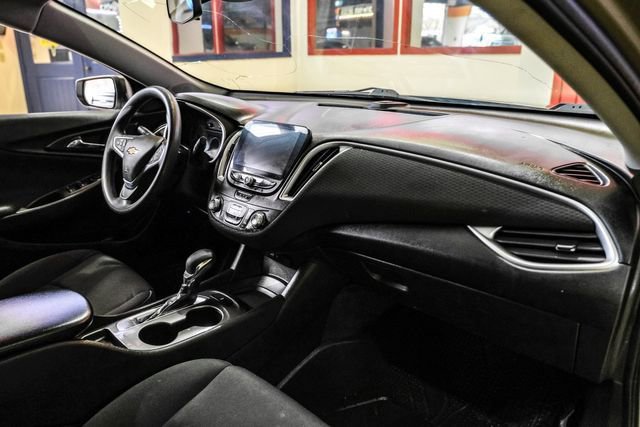 Used 2022 Chevrolet Malibu LS w/ LPO, Floor Liner Package FWD image 12