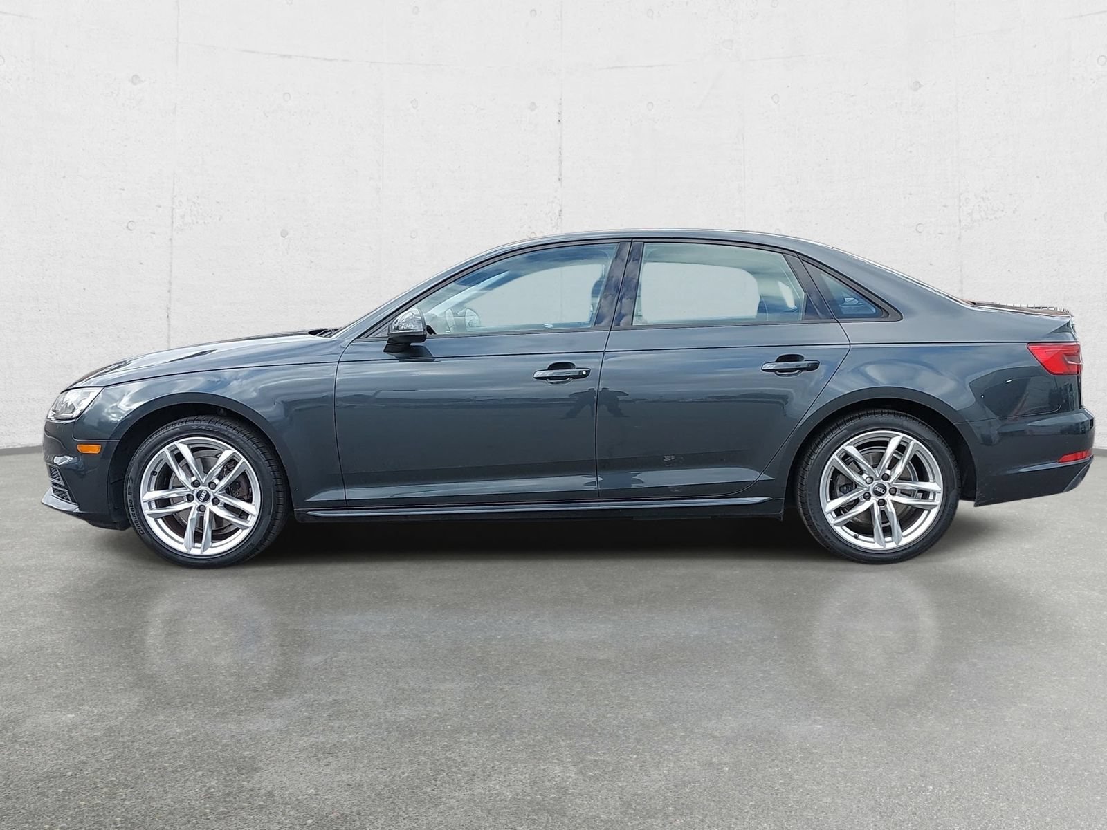 Used 2017 Audi A4 2.0T Ultra Premium w/ Convenience Package FWD image 8