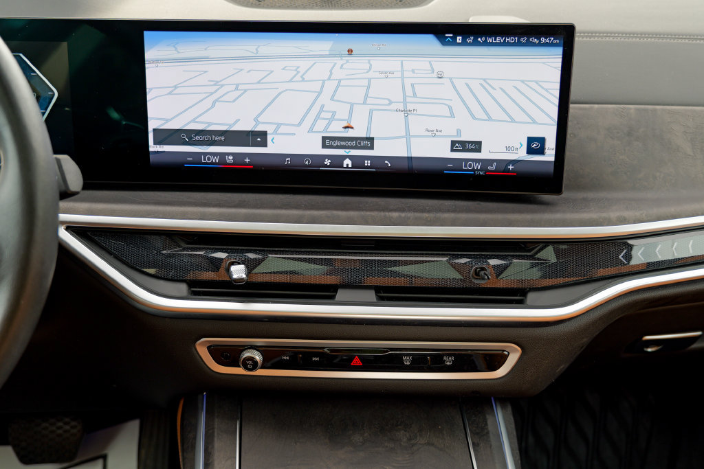 Used 2024 BMW X7 xDrive40i w/ Premium Package AWD/4WD image 51
