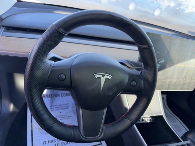 Used 2019 Tesla Model 3 Standard Range image 18