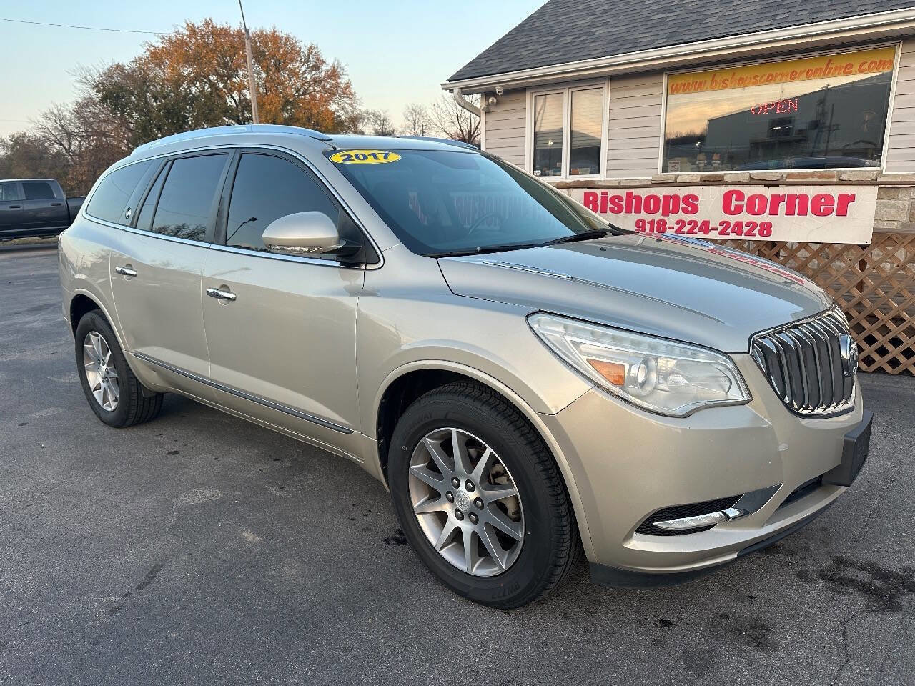 Used 2017 Buick Enclave Leather image 2